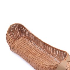 Sossi - Panier teckel en rotin naturel et oreilles en cuir – vue 3 – Produit artisanal fait à la main · Kuênia