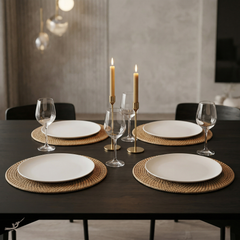 Lune Ensablée - Set de table rond en rotin tressé main – mise en scène – Produit artisanal fait à la main · Kuênia